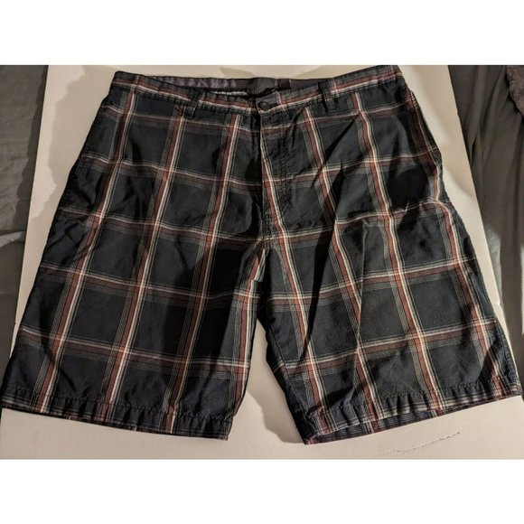 Short De Board Homme Burnside SUBCULTURE - Taille 32 M - Gris Rayé Noir - Coton/Polyester - Occasion TB